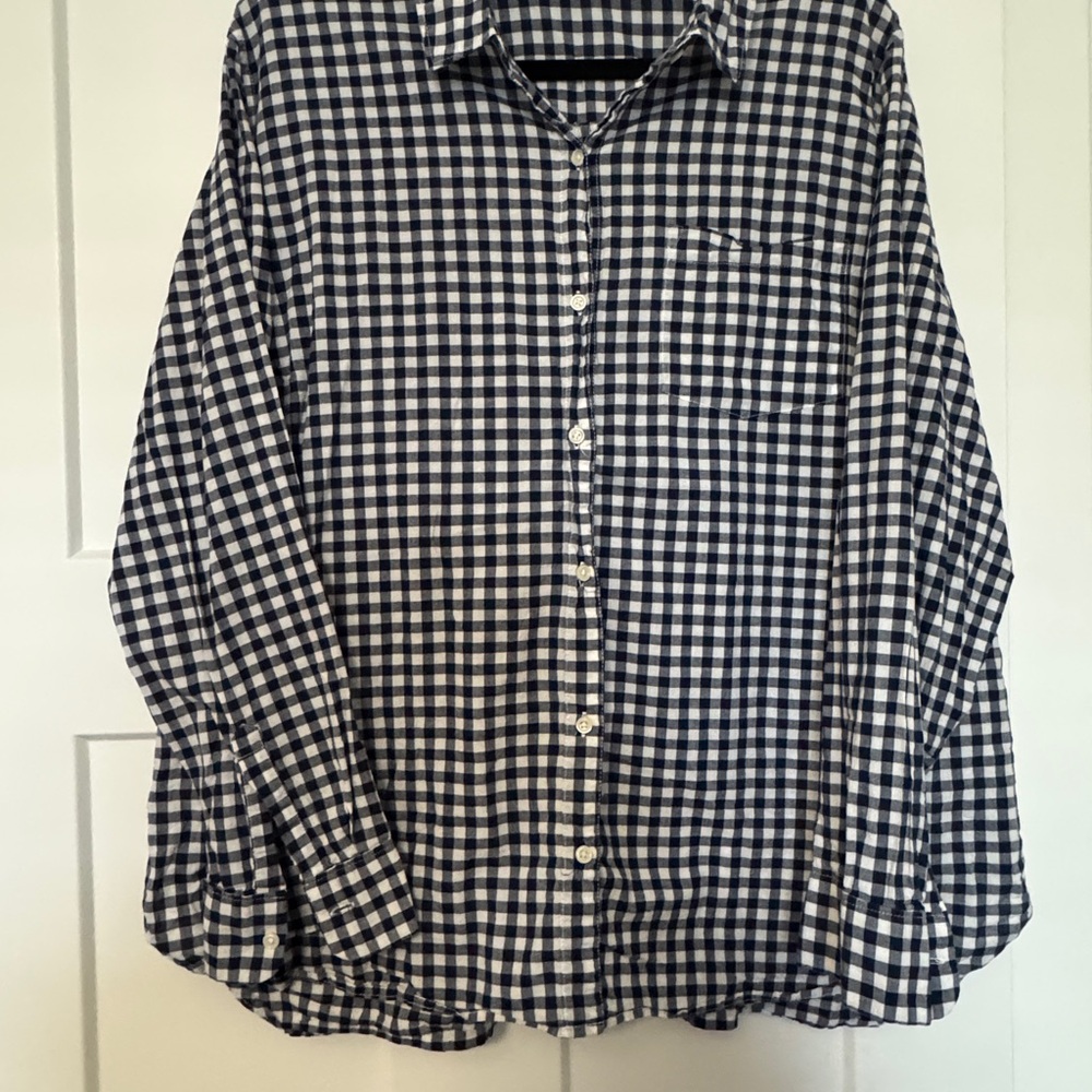 Old Navy Navy and White Checkered Women’s Shirt